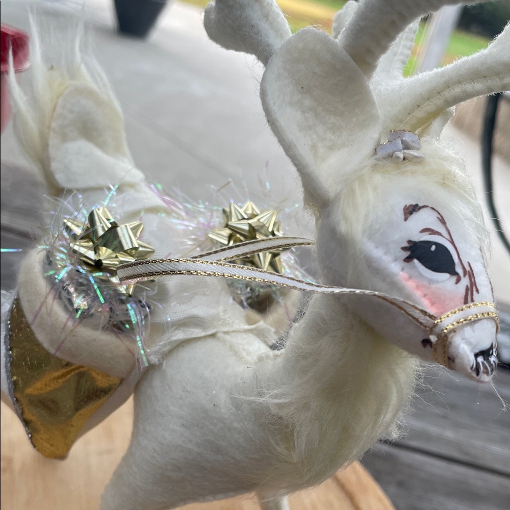 Annalee White Reindeer Figurine - Picture 8 of 9